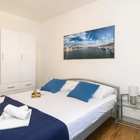 Apartments Mare Trogir Exterior photo