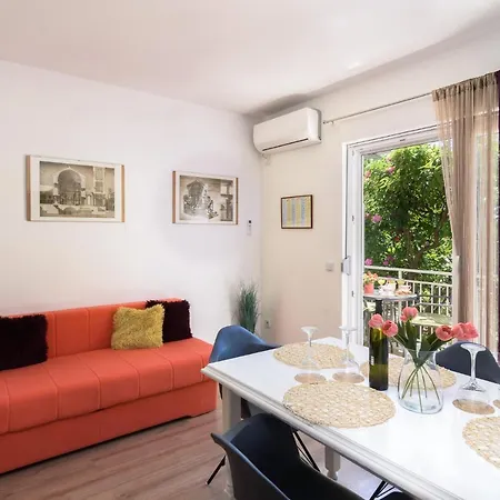 Apartments Mare Trogir Exterior photo