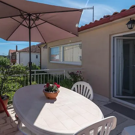Apartments Mare Trogir Exterior photo