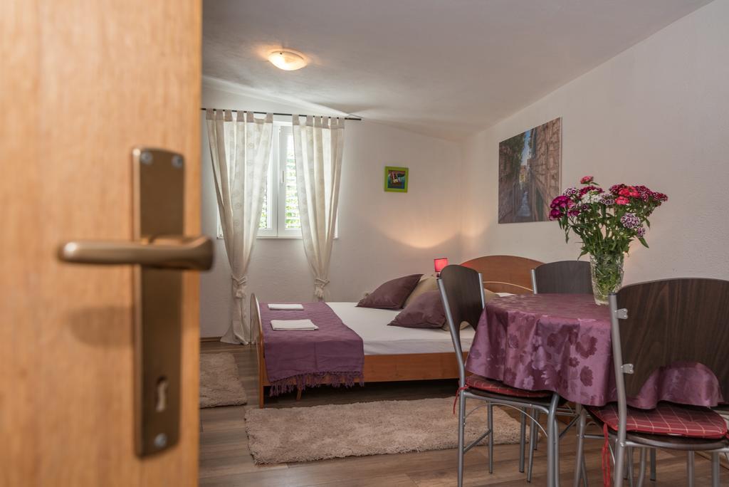 Apartma Mare *